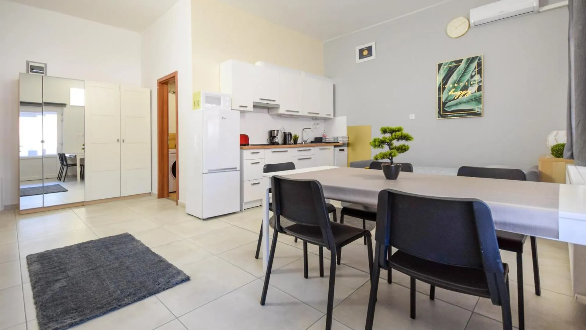 Island Apartment Budapest 0*,  Magyarország